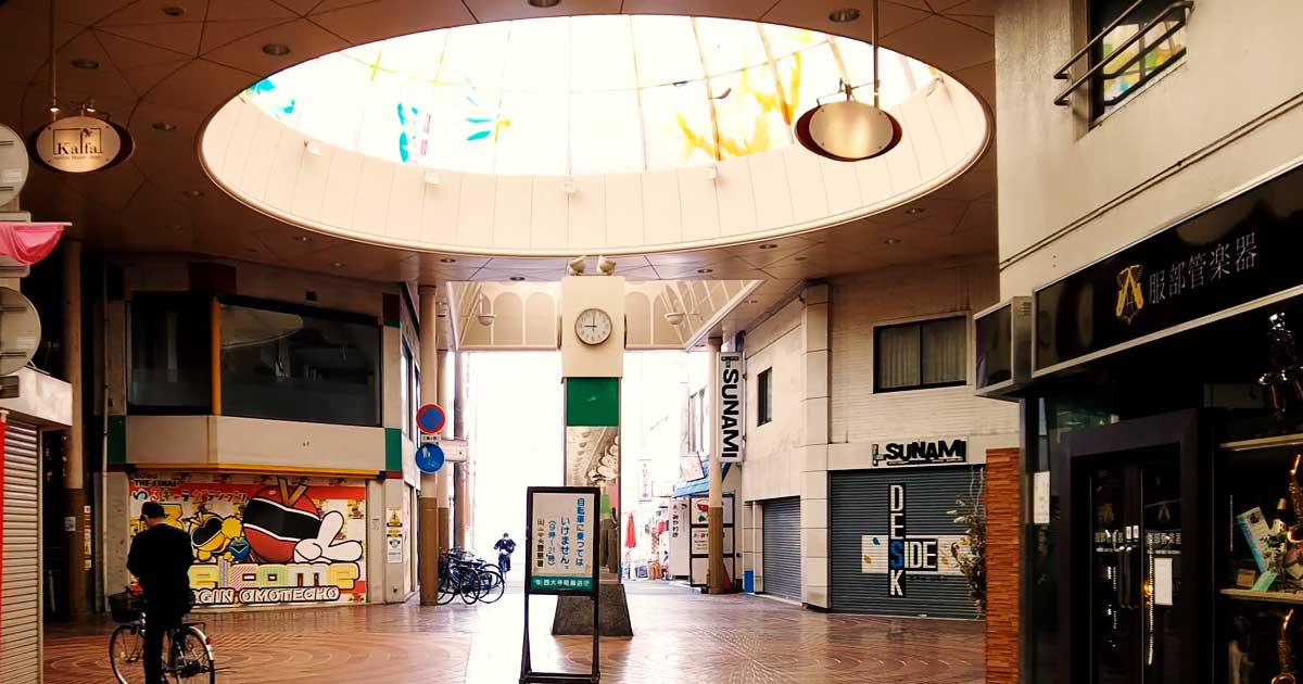 表町商店街のサーカスドームにある南時計台